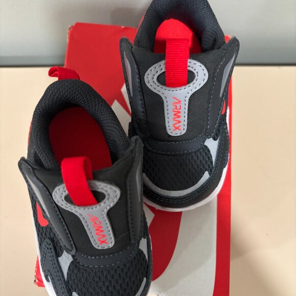 NIKE TODDLER SNEAKER VELCRO SIZE 4C - Picture 2 of 10